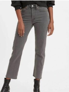 Levi’s Wedgie Straight Jeans Gray Wash High Rise Women’s Size 29 W29 L28